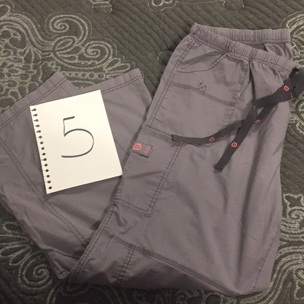 Scrub set